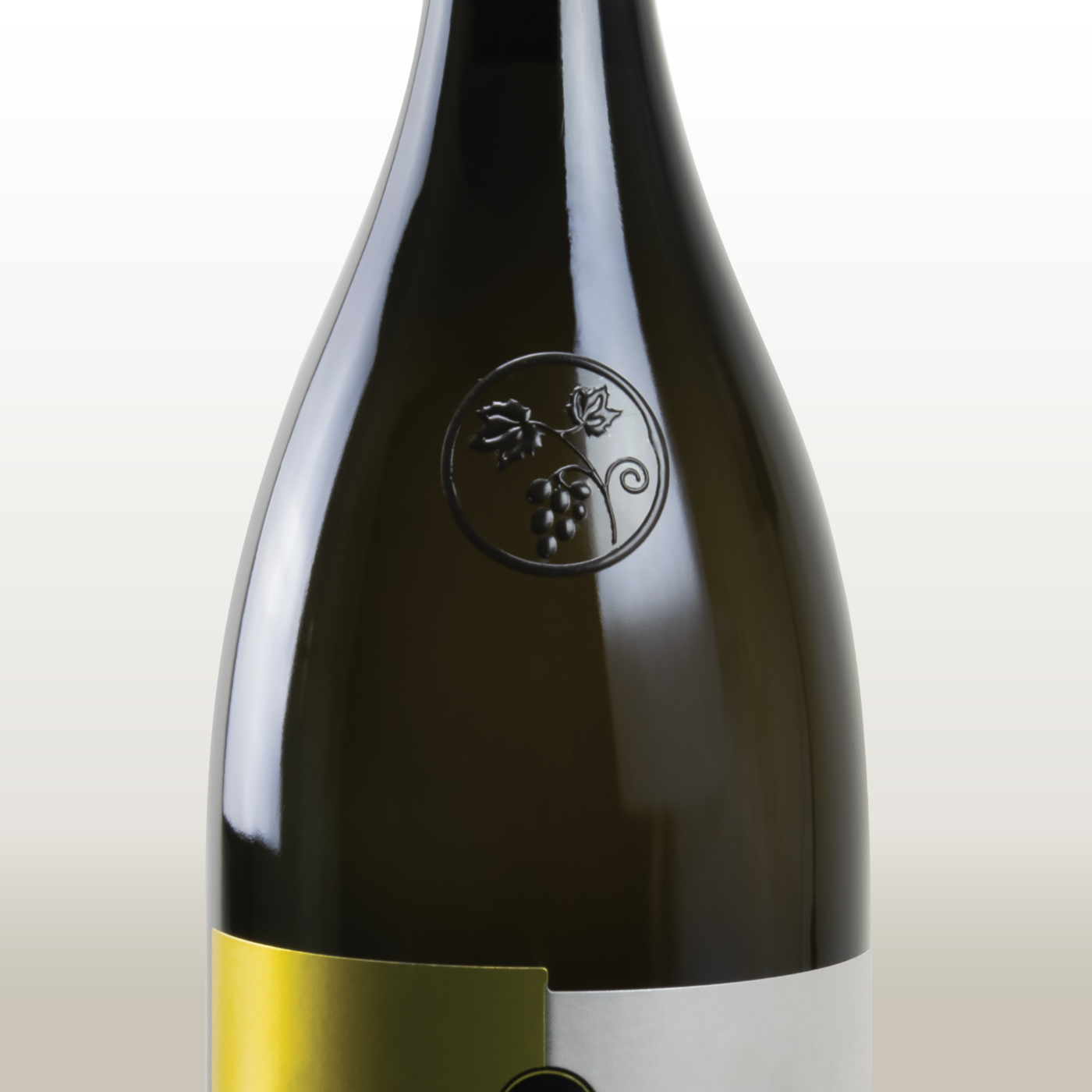 Label Glass wine bottle effect